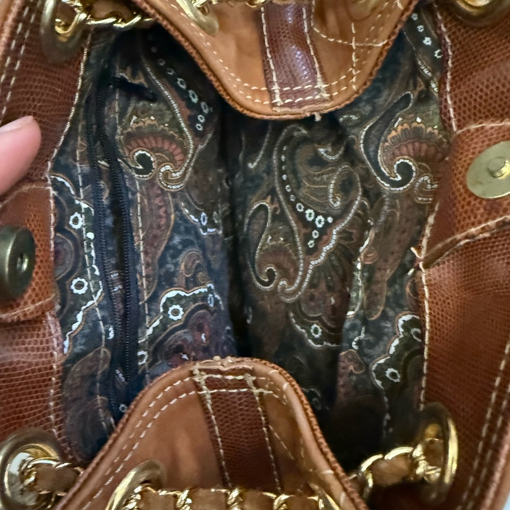 Quilted Brown Chain Shoulder Bag - Picture 2 of 2